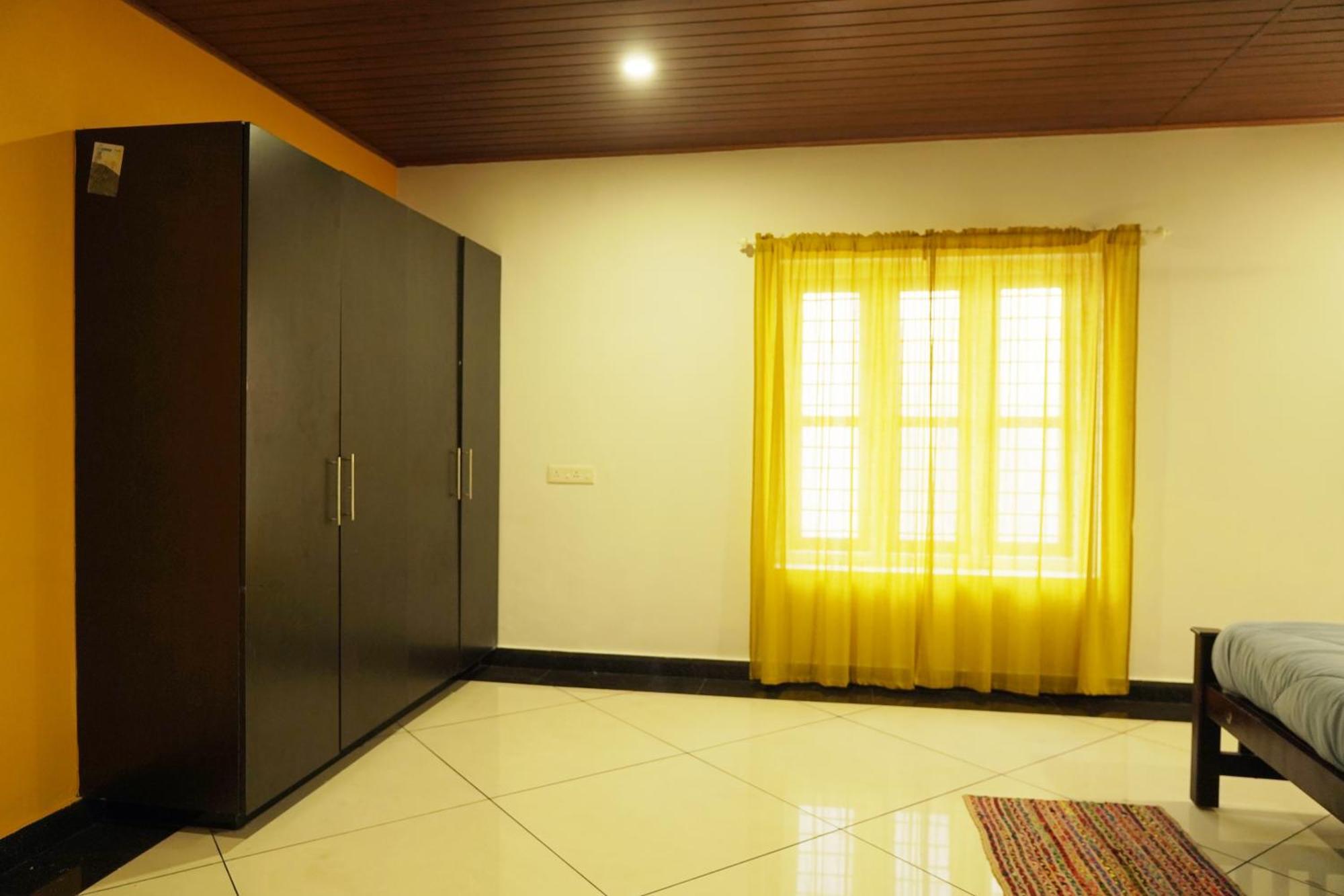 Orange Valley Town Residency Homestay *