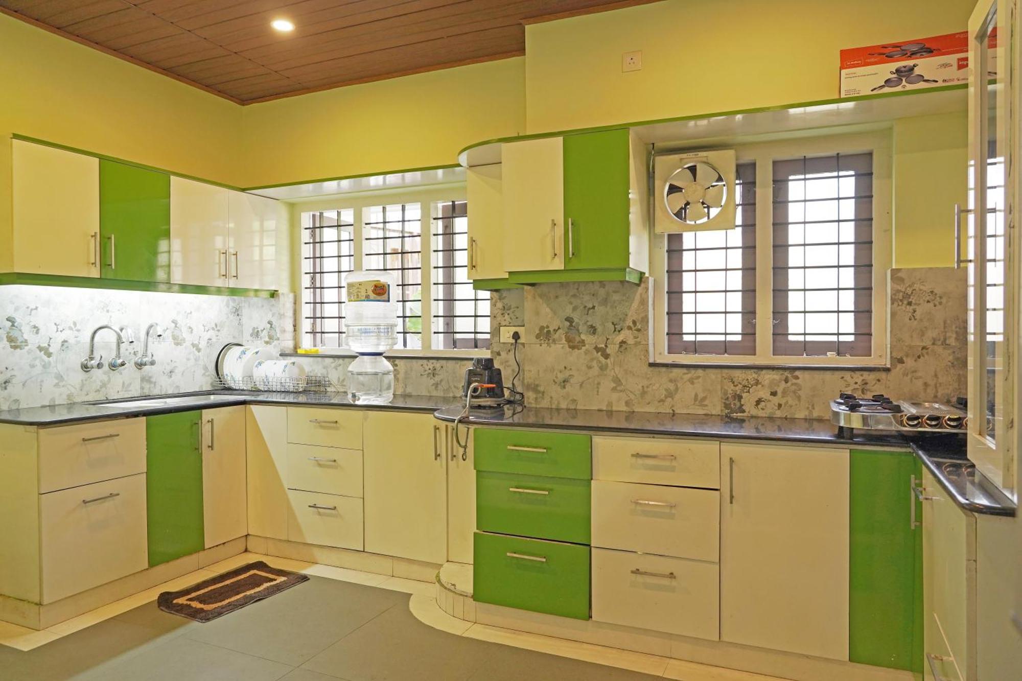 Homestay Orange Valley Town Residency Thiruvananthapuram