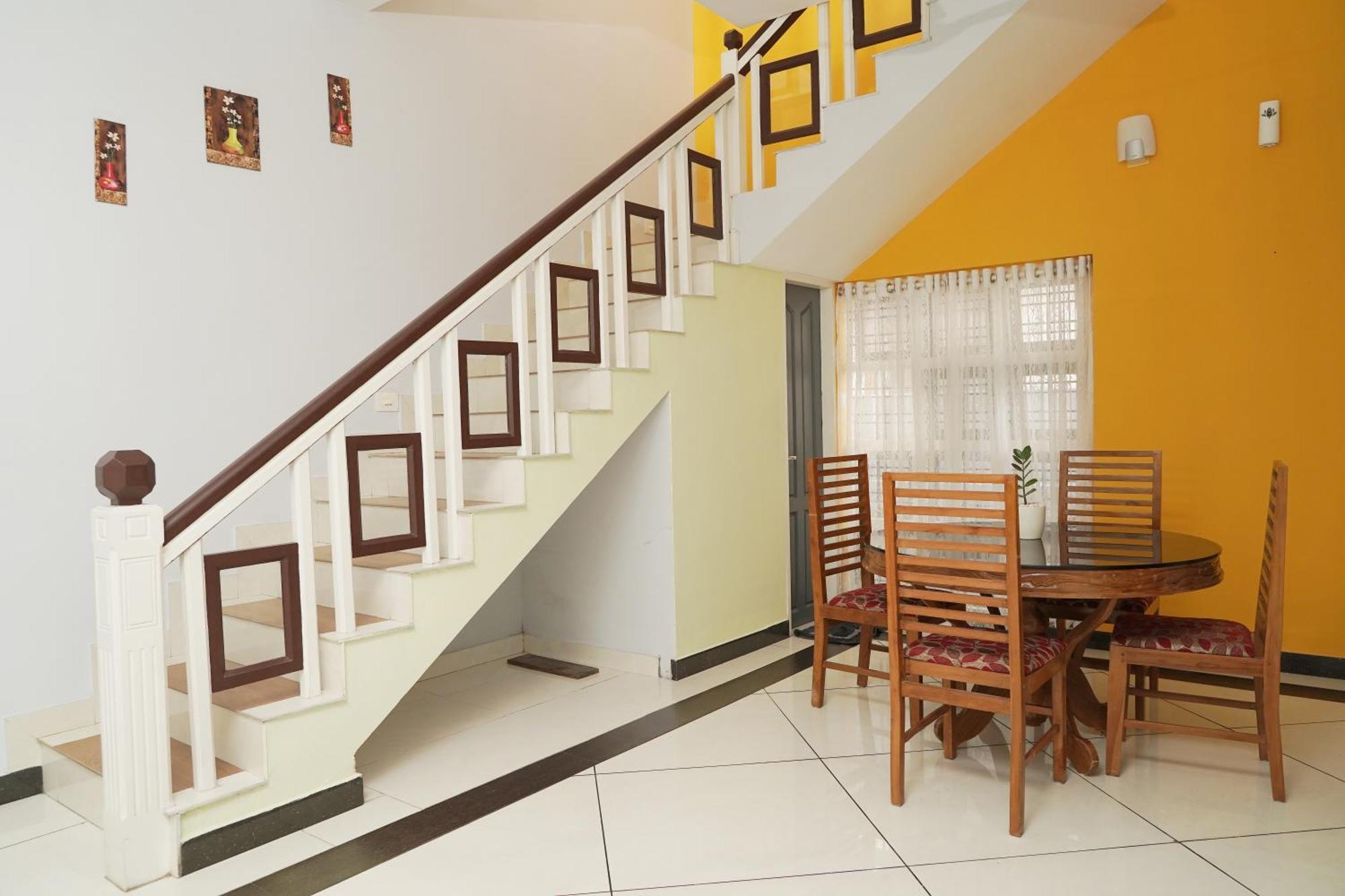 Orange Valley Town Residency *